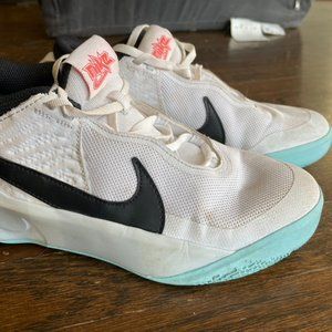 Nike youth basketball shoes size 5